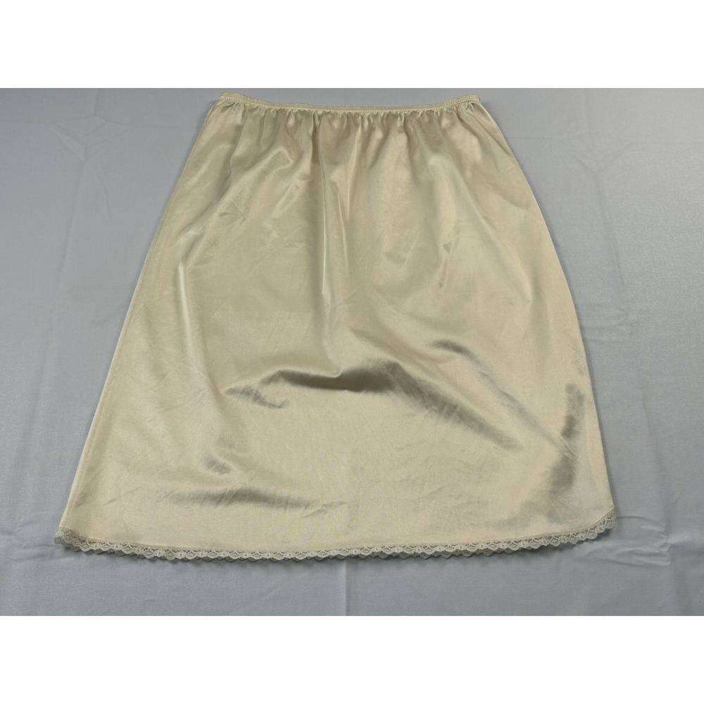 Vintage Merville Half Slip Medium 27-29 Waist Nylon Lace Hem Cream Retro
